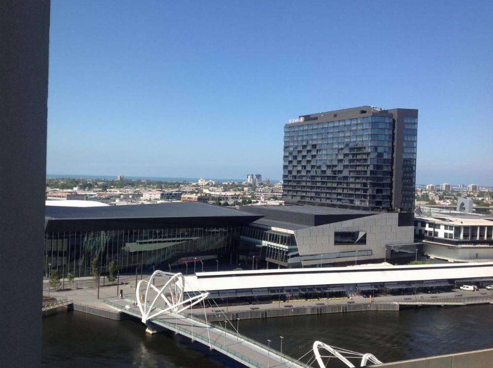 Waterfront Melbourne Apartments Image 13